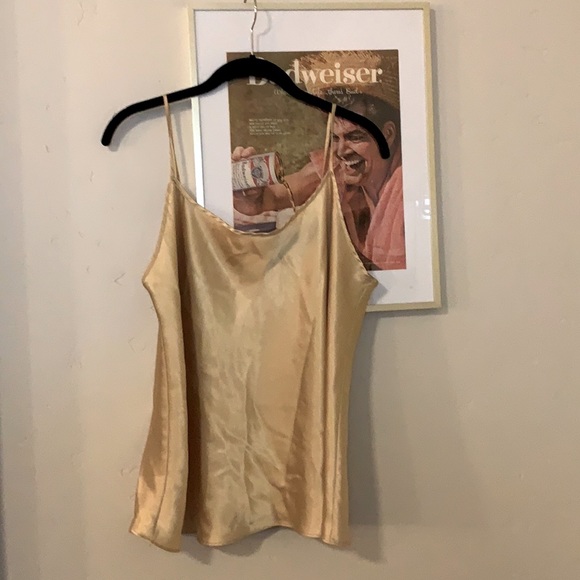 🌙Silky Strappy Tank Top🌙 - Picture 6 of 8